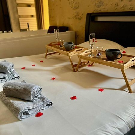 Love Queen Spa Detente Blois Eksteriør billede